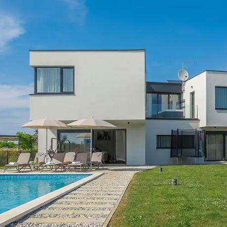 Paolo By Seeadria Agency Pensjonat Bužinija