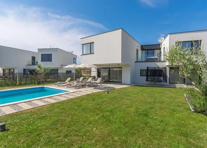 Paolo By Seeadria Agency 4*